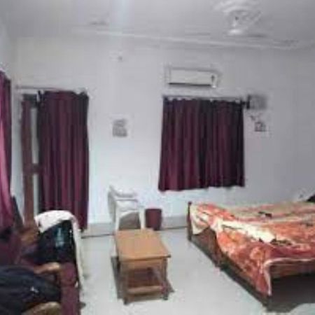 Hotel Circuit House,Cuttack Exterior foto